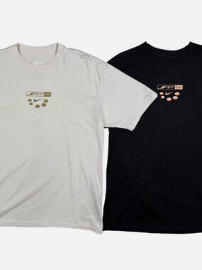 2 Nike Sportswear Max90 Day White & Black T Shirt Medium Loose Fit Swoosh